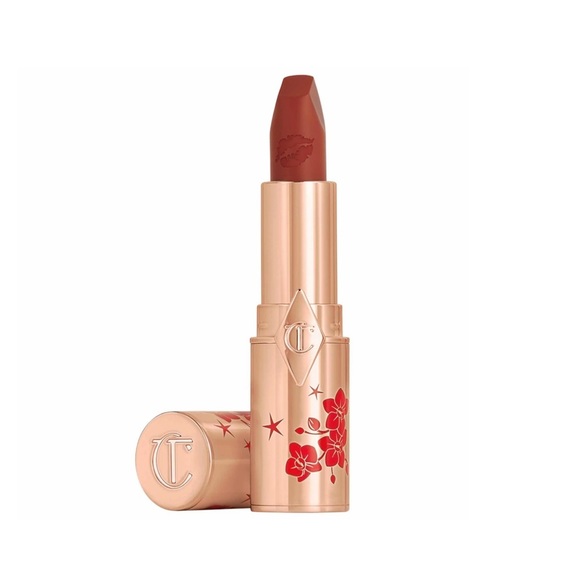 Charlotte Tilbury
Lunar New Year Matte Revolution Lipstick+ magic cream 50ml - Picture 4 of 5